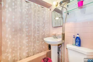 257 Floral, Saddle Brook Township, NJ 07662 - Photo 15