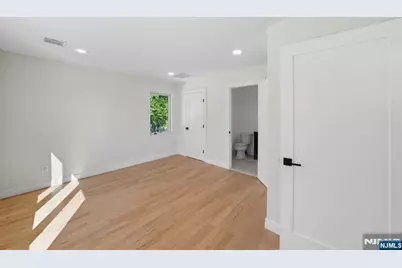 42 Howland Avenue, River Edge, NJ 07661 - Photo 17