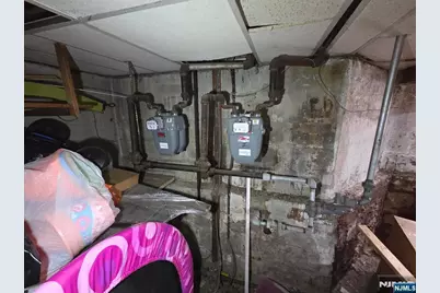 245-247 Court Avenue, Lyndhurst Township, NJ 07071 - Photo 13