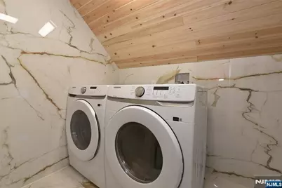 454 Park Avenue 2nd Floor #2nd floor, Rutherford, NJ 07070 - Photo 5