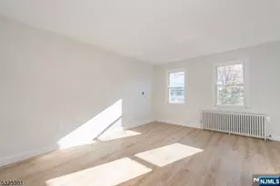 30 Pleasant Ave, Clifton, NJ 07013 - Photo 17