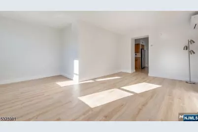 30 Pleasant Avenue, Clifton, NJ 07013 - Photo 15