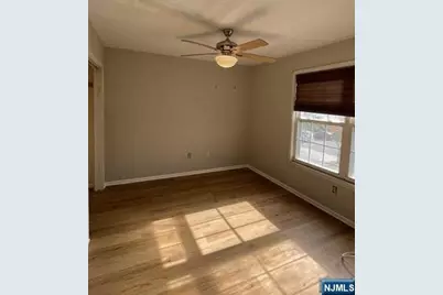 22 Broadway 2 #2, Hackensack, NJ 07601 - Photo 5