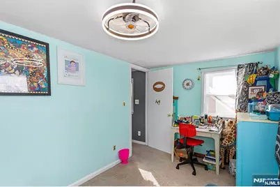 127 Tuella Avenue, Elmwood Park, NJ 07407 - Photo 23