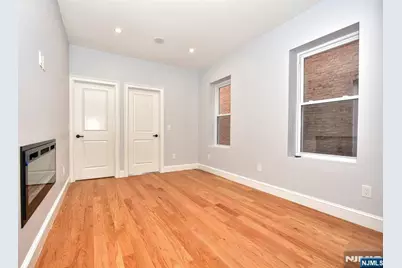 11 1/2 Rutgers Avenue 4 #4, Jersey City, NJ 07305 - Photo 7