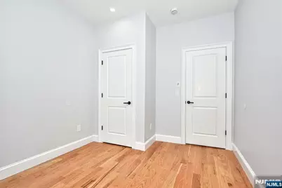 11 1/2 Rutgers Avenue 4 #4, Jersey City, NJ 07305 - Photo 17