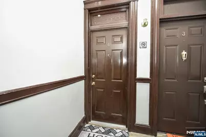 11 1/2 Rutgers Avenue 4 #4, Jersey City, NJ 07305 - Photo 5