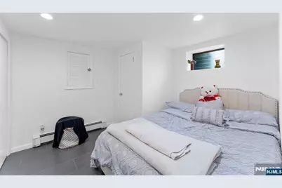 111 10th Street, Linden, NJ 07036 - Photo 17