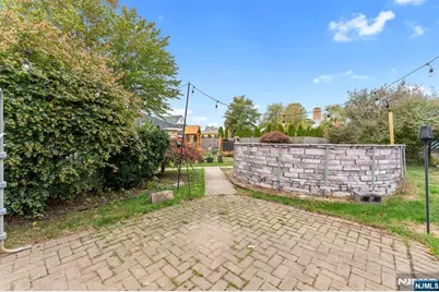 111 10th Street, Linden, NJ 07036 - Photo 31