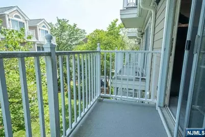 241 Brower Court 241 #241, West New York, NJ 07093 - Photo 19