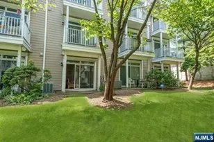 241 Brower Ct 241, West New York, NJ 07093 - Photo 35