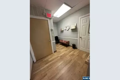 5-11 Saddle River Road 2 B #2 B, Fair Lawn, NJ 07410 - Photo 5