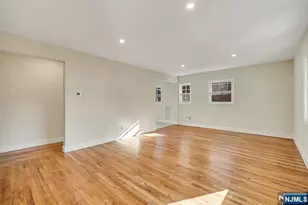 13 Casta Ln 1, Edgewater, NJ 07020 - Photo 7