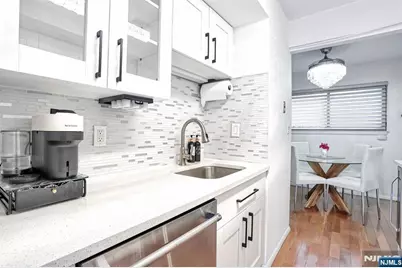 1110 River Road 105 #105, Edgewater, NJ 07020 - Photo 9