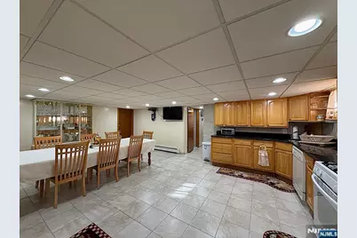 521 Weart Avenue, Lyndhurst Township, NJ 07071 - Photo 25