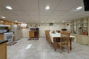 521 Weart Ave, Lyndhurst Township, NJ 07071 - Photo 19