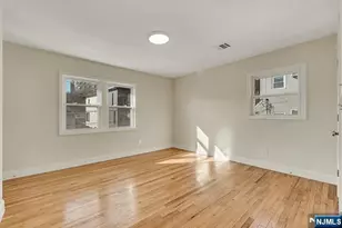 13 Casta Ln 2, Edgewater, NJ 07020 - Photo 13