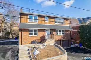 13 Casta Ln 2, Edgewater, NJ 07020 - Photo 21