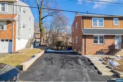 13 Casta Lane 2 #2, Edgewater, NJ 07020 - Photo 23