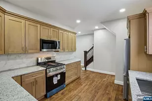 99 Lincoln St, Montclair, NJ 07042 - Photo 19