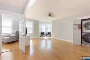 617 Washington Ave, Belleville, NJ 07109 - Photo 7