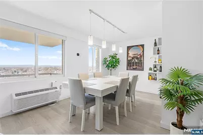 307 Prospect Avenue 17D #17D, Hackensack, NJ 07601 - Photo 3