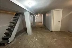 213 7th St, Newark, NJ 07107 - Photo 17