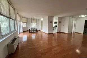 200 Grand Cove Way 2A, Edgewater, NJ 07020 - Photo 5