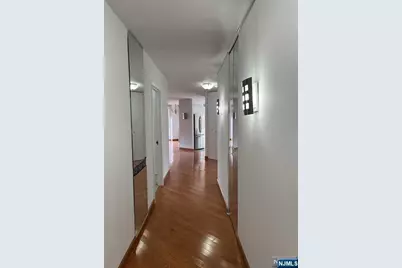 200 Grand Cove Way 2A #2A, Edgewater, NJ 07020 - Photo 3