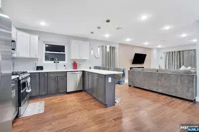 225 9th Street 2 #2, Newark, NJ 07103 - Photo 7