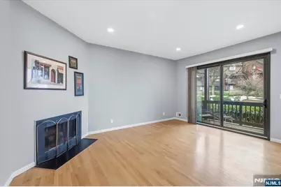 117 Sunset Key 117 #117, Secaucus, NJ 07094 - Photo 13