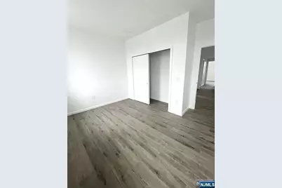 280 Macarthur Avenue 3 #3, Garfield, NJ 07026 - Photo 5