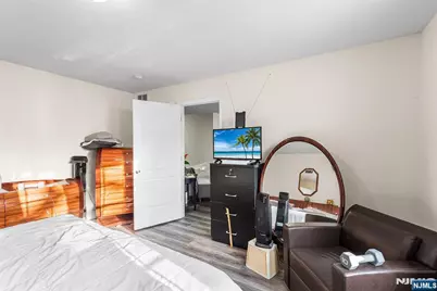 128 Baltimore Avenue, Hillside, NJ 07205 - Photo 33