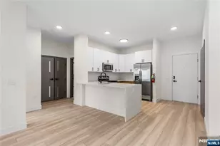 89 Mary Street 501, Paterson, NJ 07503 - Photo 3