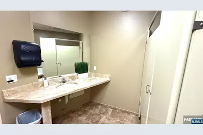 379 Main Avenue 4 #4, Wallington, NJ 07057 - Photo 9