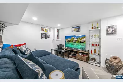 21 Kipp Avenue, Lodi, NJ 07644 - Photo 31