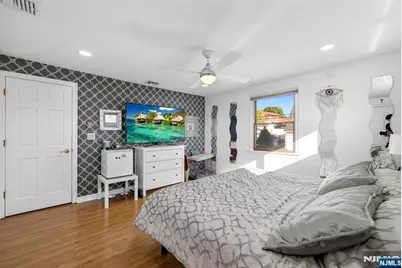 21 Kipp Avenue, Lodi, NJ 07644 - Photo 19