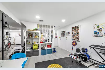 21 Kipp Avenue, Lodi, NJ 07644 - Photo 33