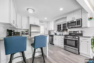 21 Kipp Ave, Lodi, NJ 07644 - Photo 11