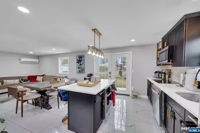 241 Orange Street, Dunellen, NJ 08812 - Photo 7