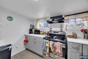 241 Orange St, Dunellen, NJ 08812 - Photo 21