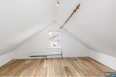 213 Oratam Terrace, Leonia, NJ 07605 - Photo 23