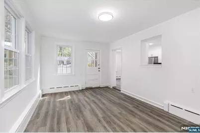 213 Oratam Terrace, Leonia, NJ 07605 - Photo 17