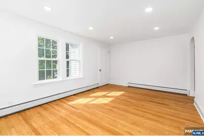 213 Oratam Terrace, Leonia, NJ 07605 - Photo 5