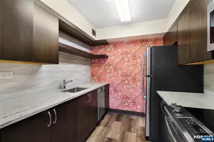 300 Main Street 811, Little Falls Township, NJ 07424 - Photo 11