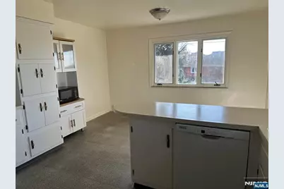 421 Elizabeth Street, Fort Lee, NJ 07024 - Photo 17