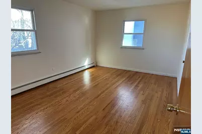 421 Elizabeth Street, Fort Lee, NJ 07024 - Photo 5