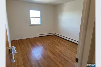 421 Elizabeth Street, Fort Lee, NJ 07024 - Photo 7