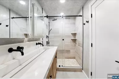 6600 Boulevard East Ad #AD, West New York, NJ 07093 - Photo 23