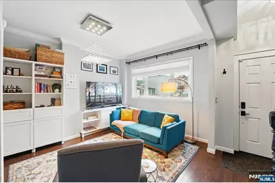 106 Griffith Street 106 #106, Jersey City, NJ 07307 - Photo 17